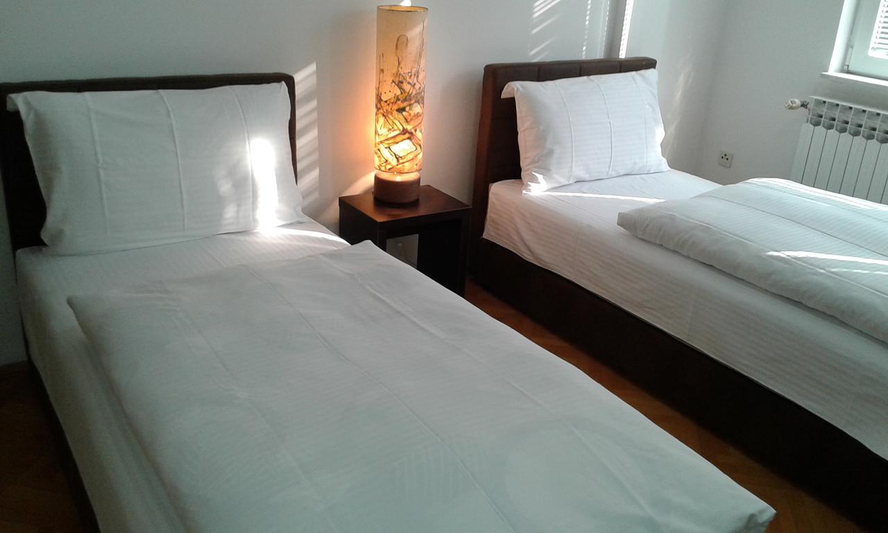 Apartment Villa Merci Sarajevo Exteriör bild